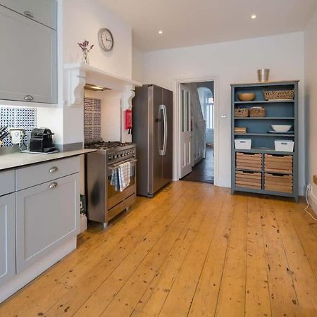 Firefly House Villa Cowes  Buitenkant foto